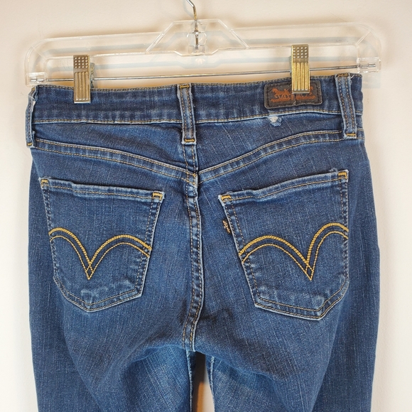 Womens Levi's 535 Medium Wash Stretch Leggings Pants Size 5M 29"inseam SHARP! - Picture 4 of 6